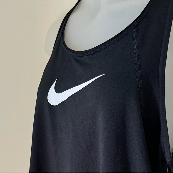 Nike women’s leggings size L and top size M new with tags. #2 - Picture 13 of 14